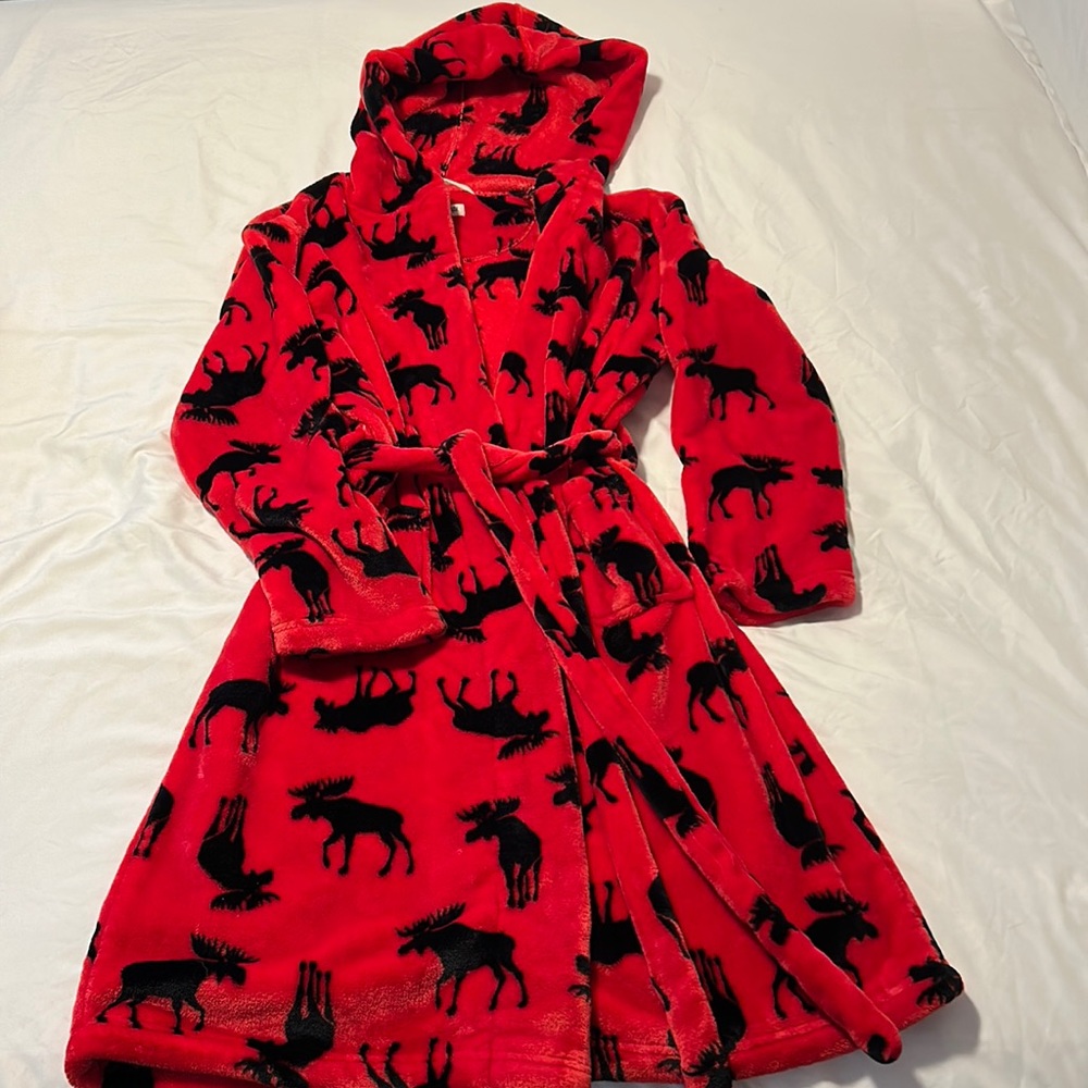 Unisex fuzzy hooded moose themed robe